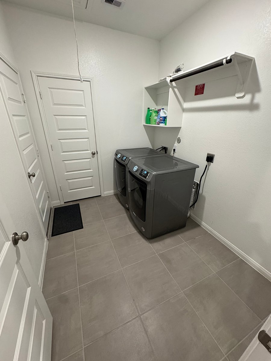 Furnished Finder property 1005096_1 photo 26