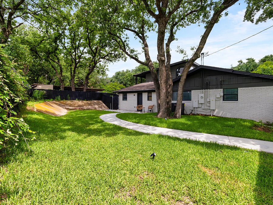 Furnished Finder property 1005128_1 photo 11