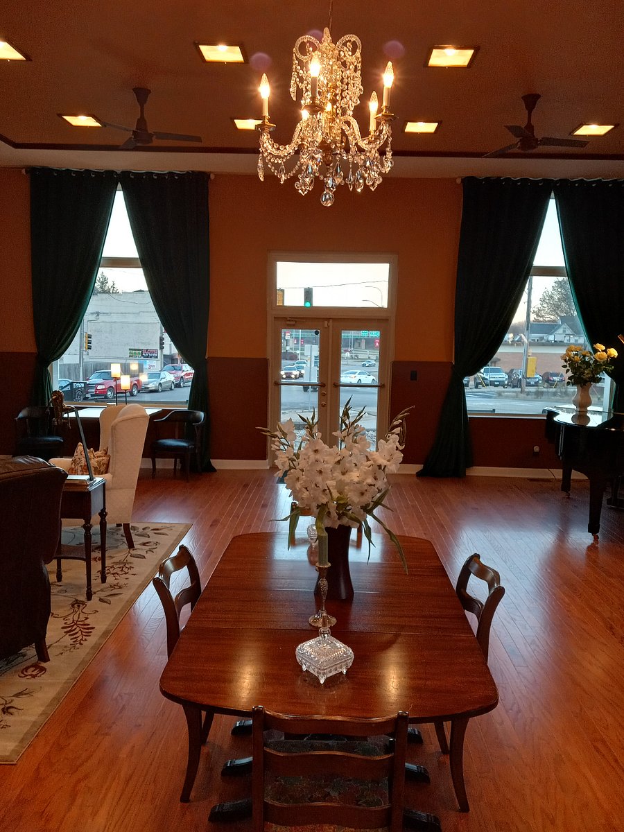 Grand room
