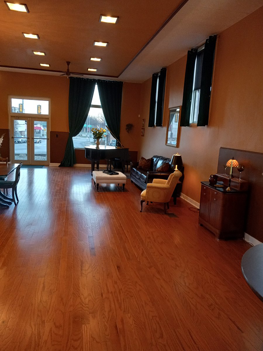Grand room