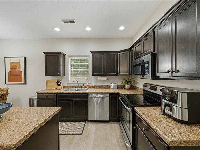 Furnished Finder property 1005174_1 photo 3