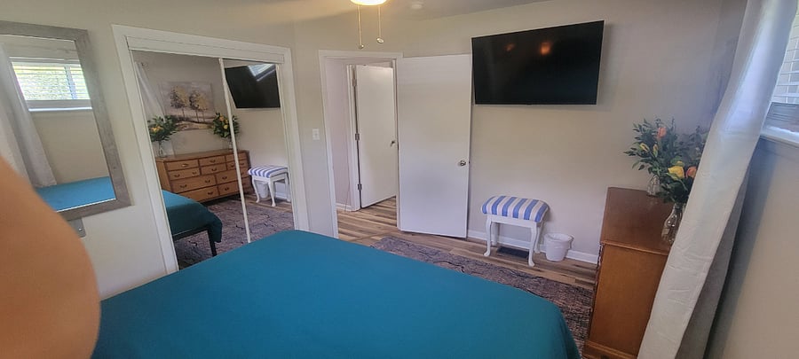 2nd bedroom