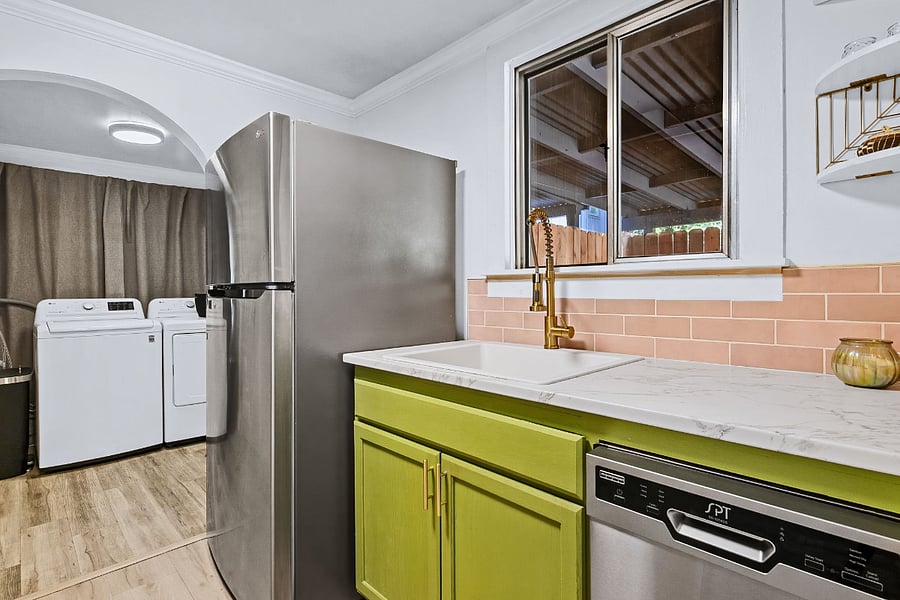Furnished Finder property 1005189_1 photo 17
