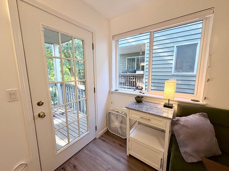 Private balcony adjacent to dining area