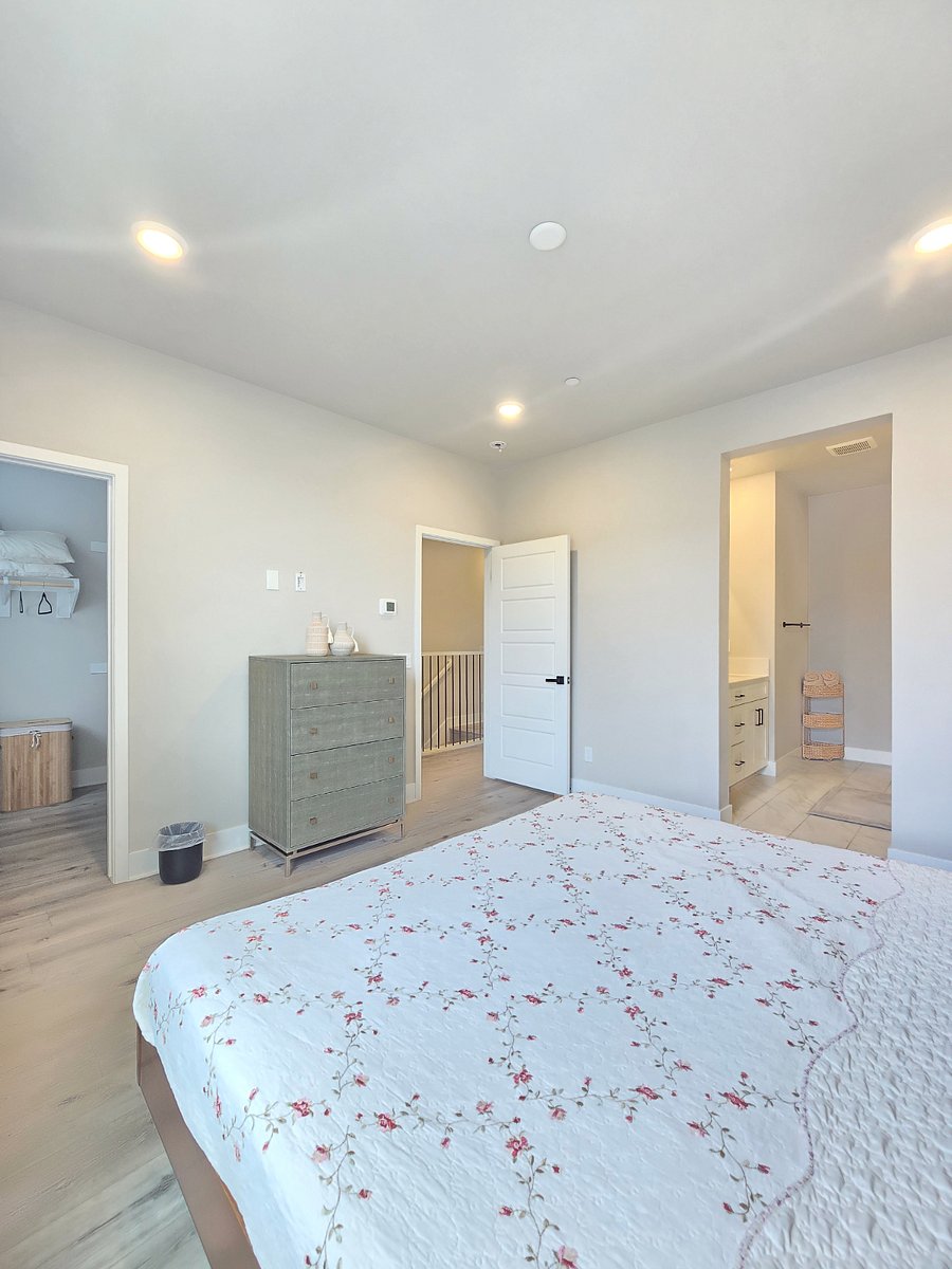 Furnished Finder property 1005295_1 photo 24