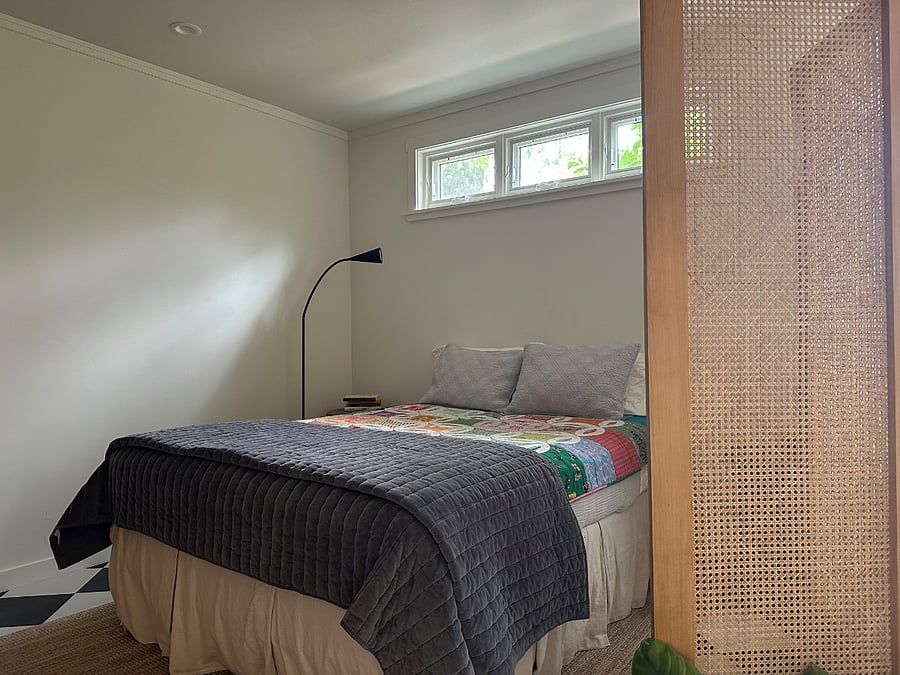 Queen size bed