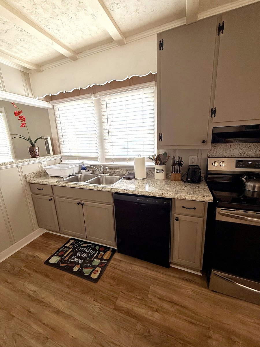 Furnished Finder property 1005329_1 photo 3