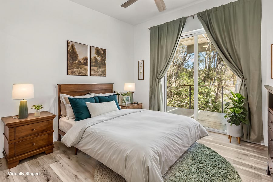 2nd Bedroom w/Queen Bed Option