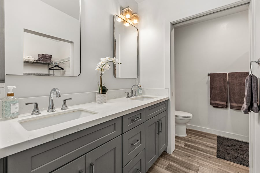 Primary En-Suite