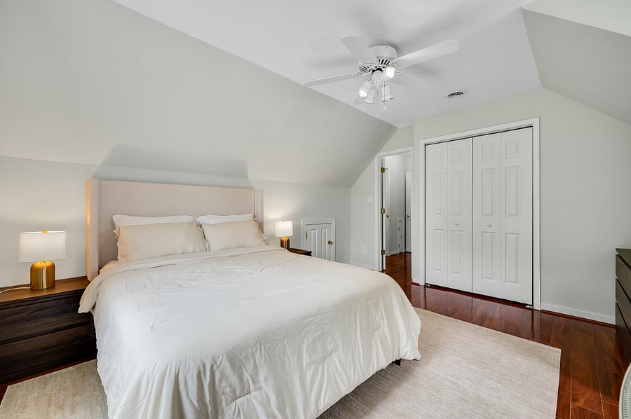 Bedroom #1 - Queen bed