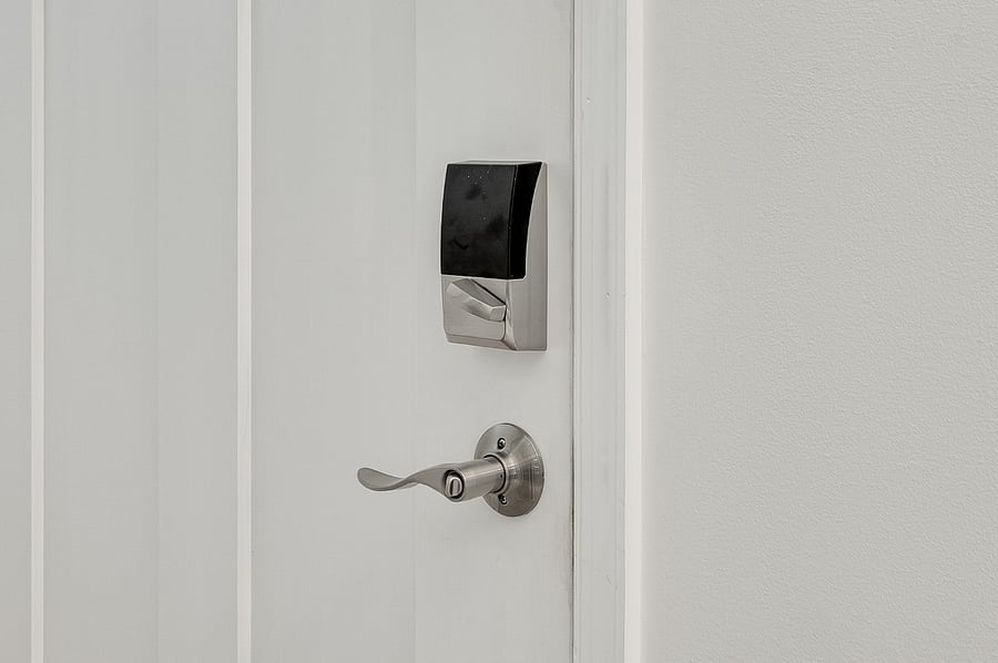 Keyless Entry with Smart Doorlock 