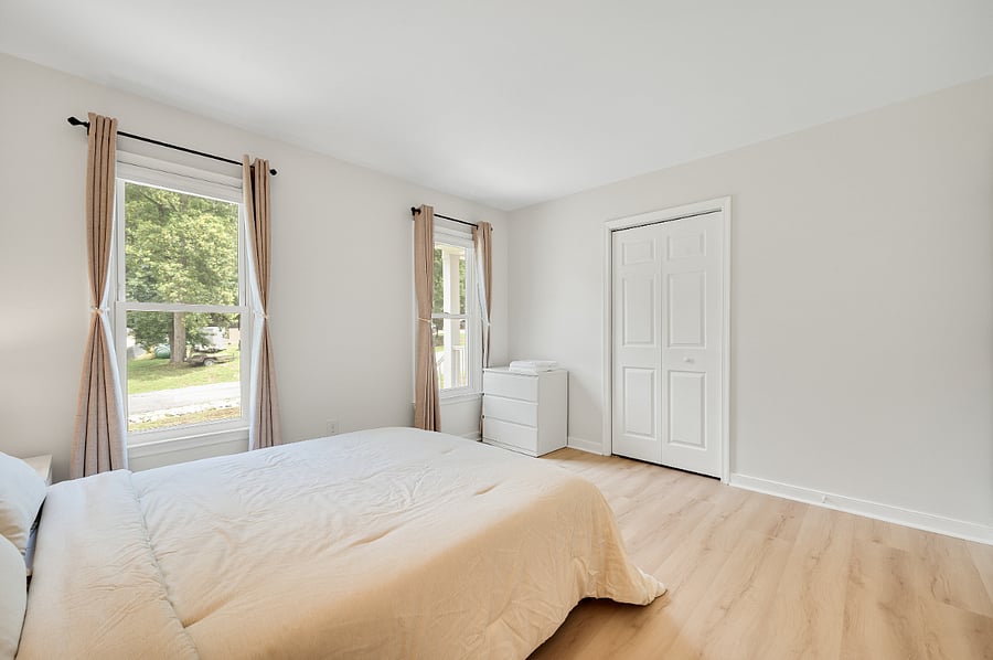 Bedroom #4 - Queen bed