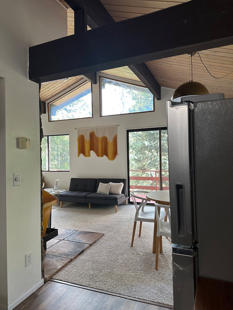 Upstairs Living Room. Central Heat. (No AC because it never gets hot, nice cross breeze with windows& sliding door).