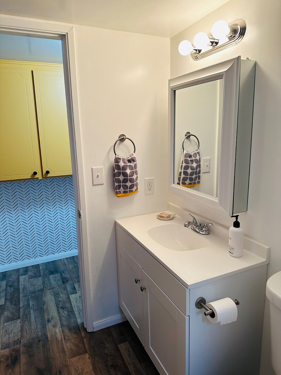 Upstairs Full Bath/ Hall Storage with Towels, Sheets, Blow Dryer