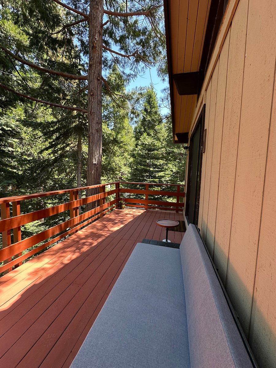 Deck- Upper Level