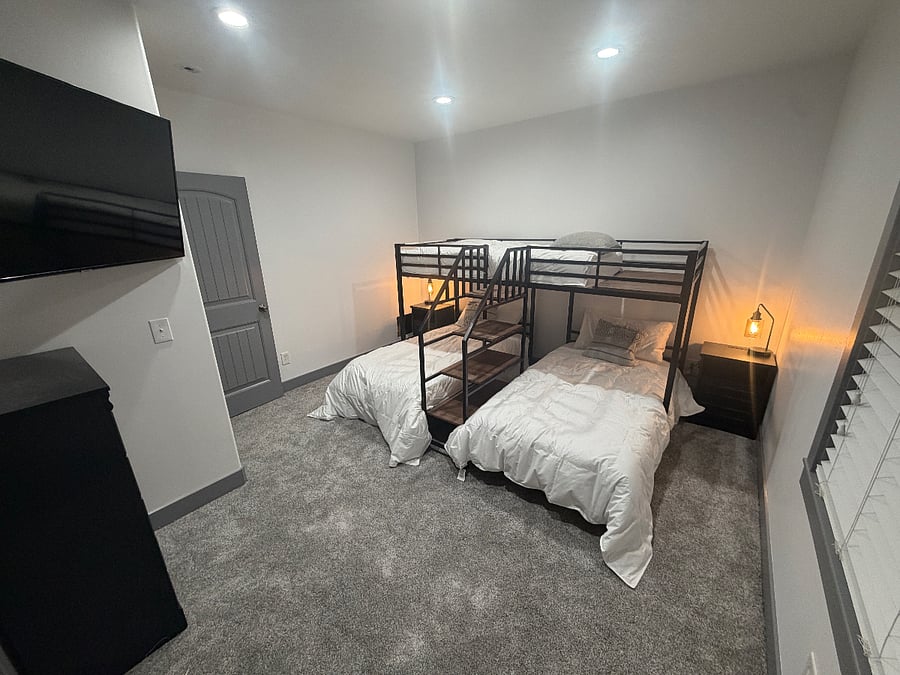 Bedroom 2: memory foam mateesses, bamboo sheets, down quilts