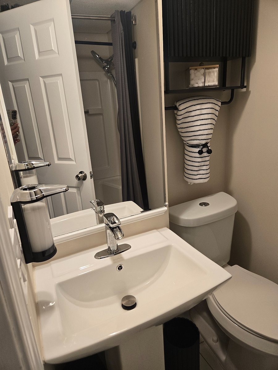 Furnished Finder property 1005387_1 photo 17
