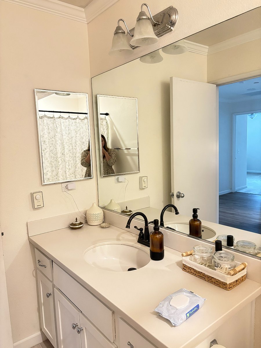 Additional view of the Hall Bathroom