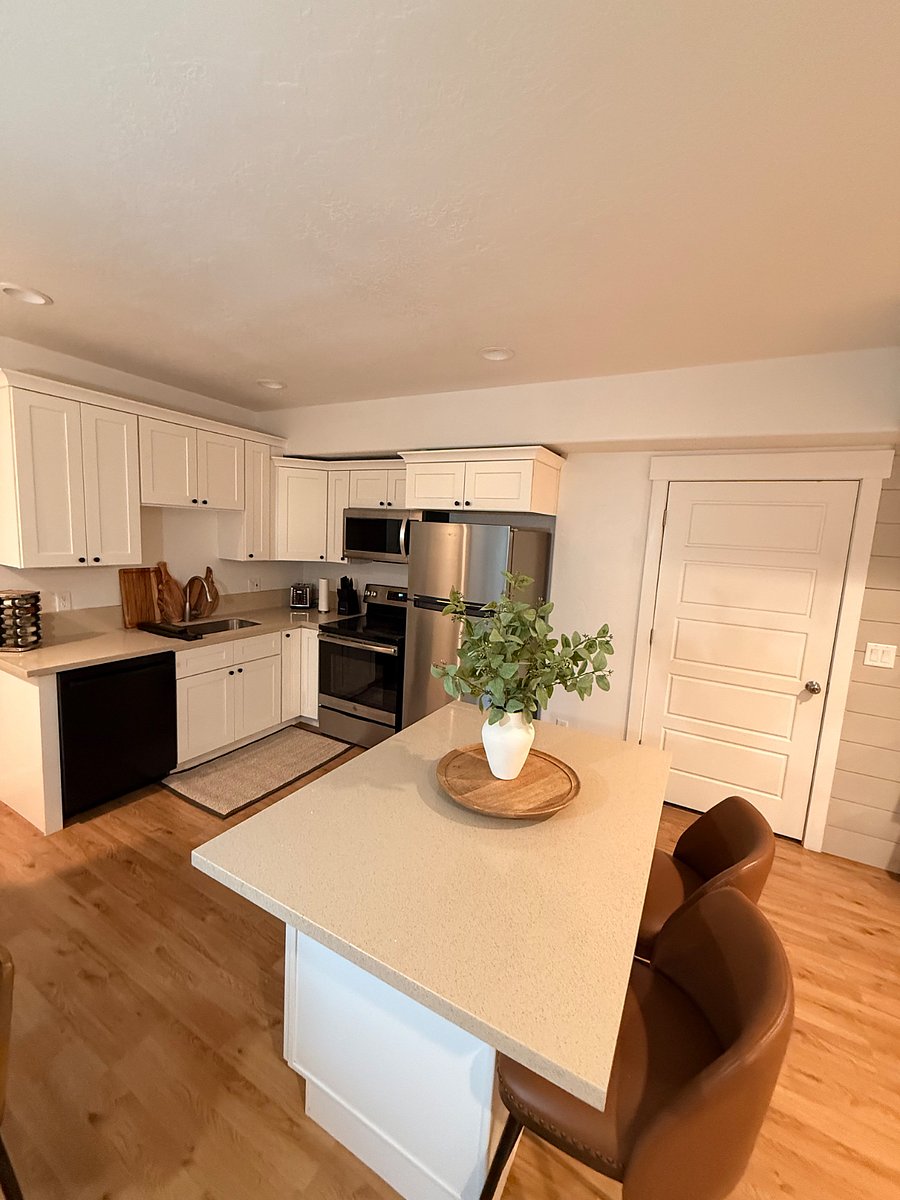 Furnished Finder property 1005446_1 photo 10