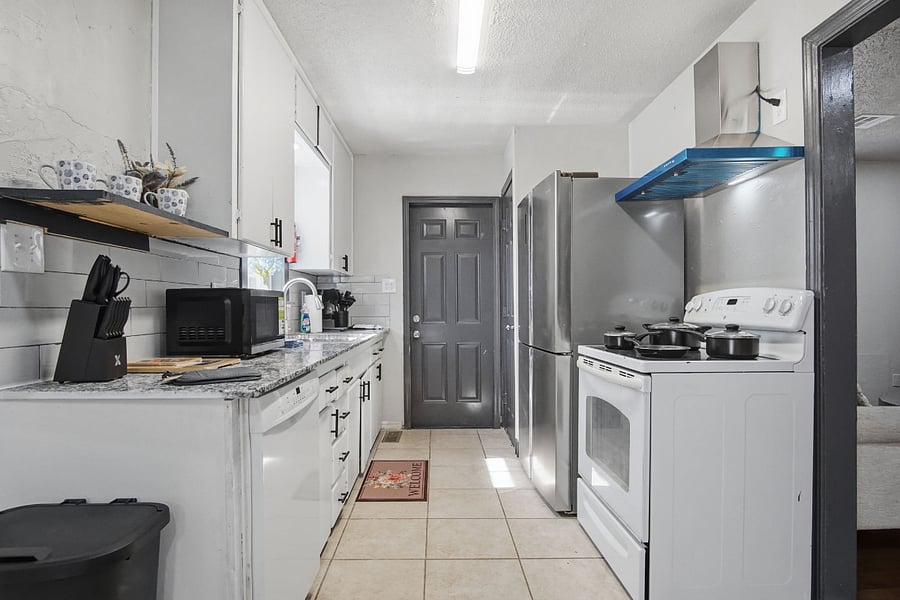Furnished Finder property 1005453_1 photo 21