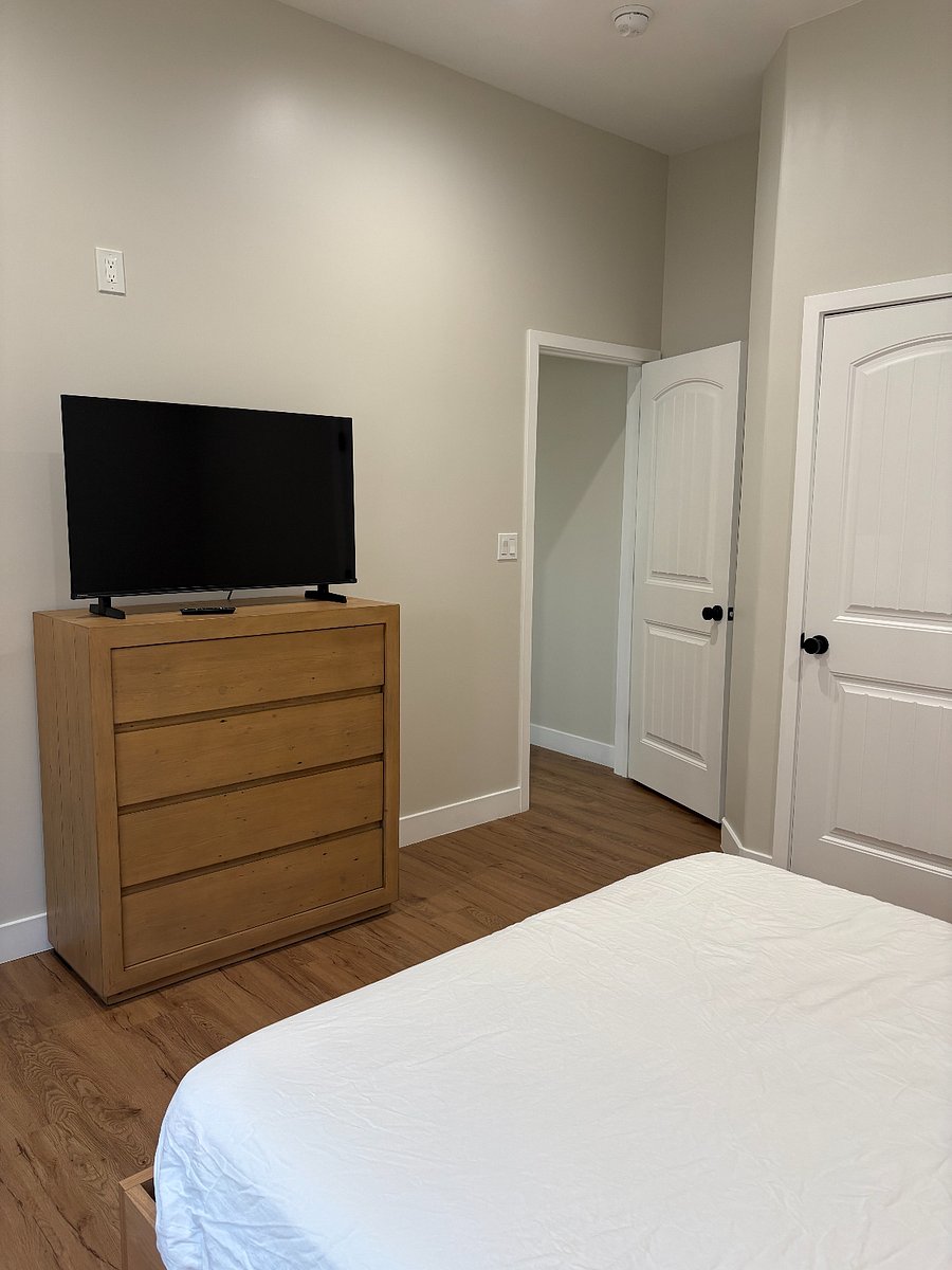Furnished Finder property 1005487_1 photo 9