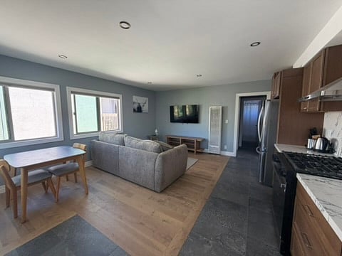 Furnished Finder property 1005497_1 photo 2