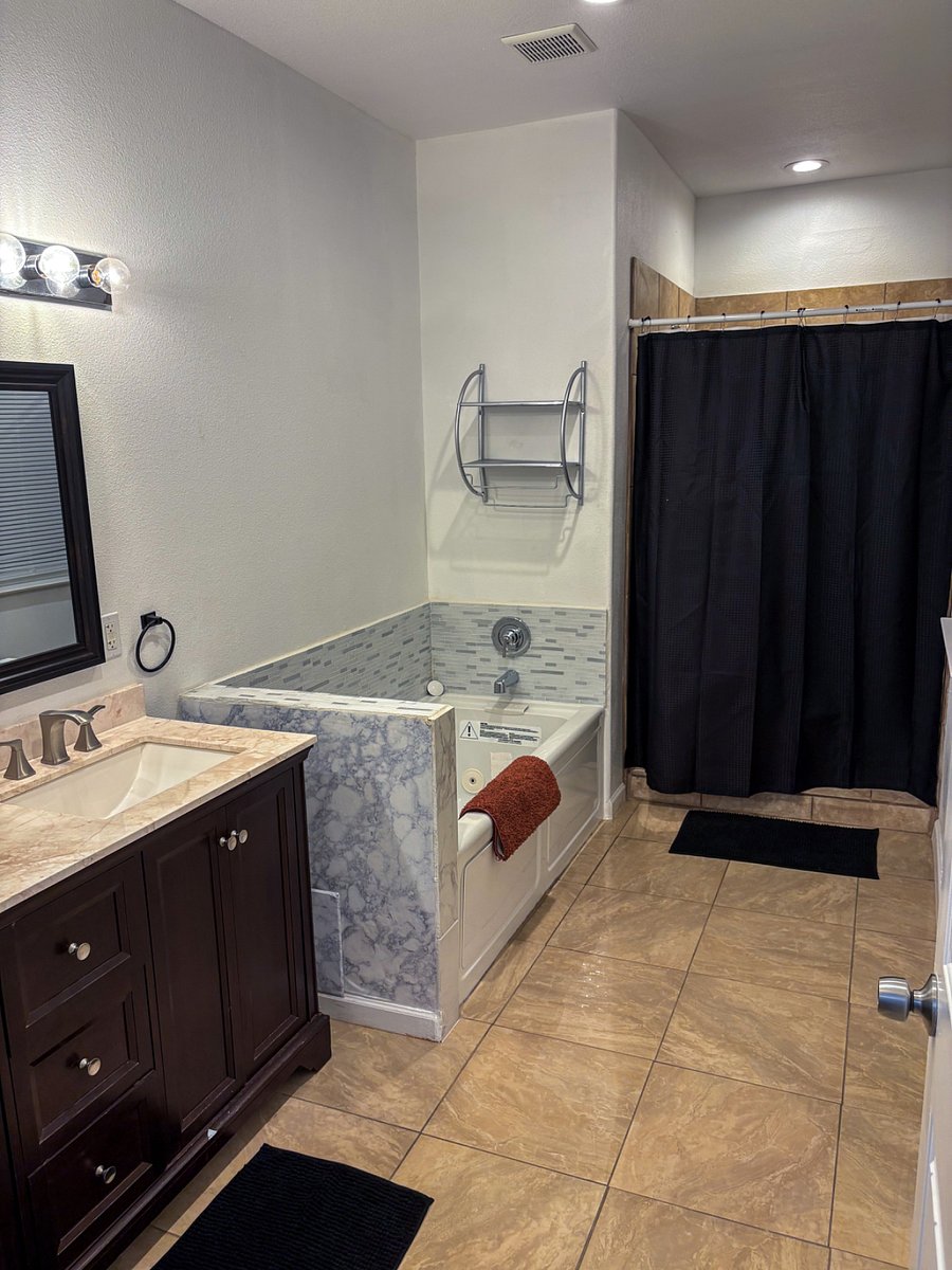 Furnished Finder property 1005509_1 photo 10
