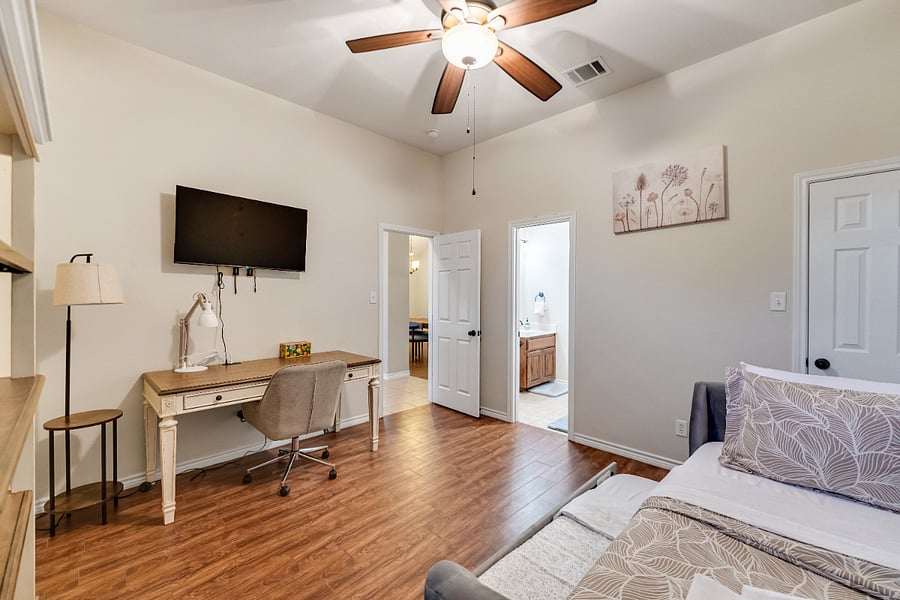Furnished Finder property 1005514_1 photo 28