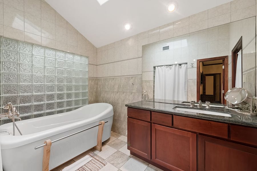 Furnished Finder property 1005543_1 photo 12