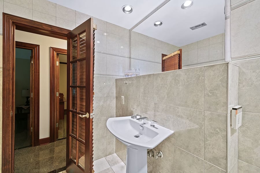 Furnished Finder property 1005543_1 photo 21