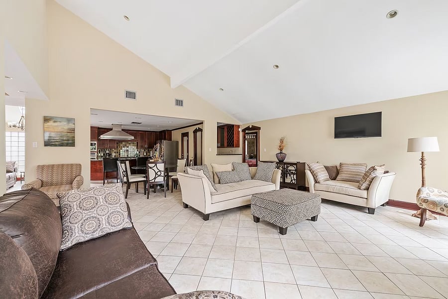 Furnished Finder property 1005544_1 photo 3