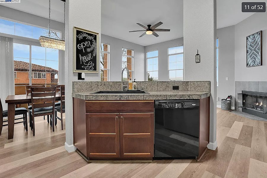 Furnished Finder property 1005548_1 photo 12