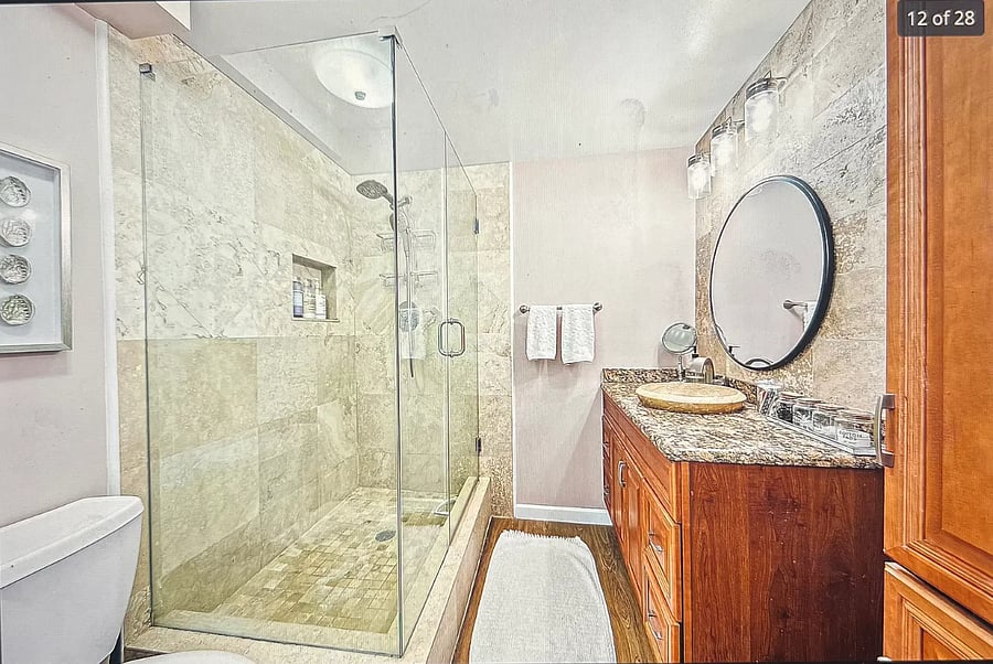 Master Bedroom Bathroom