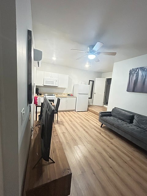Furnished Finder property 1005557_1 photo 10