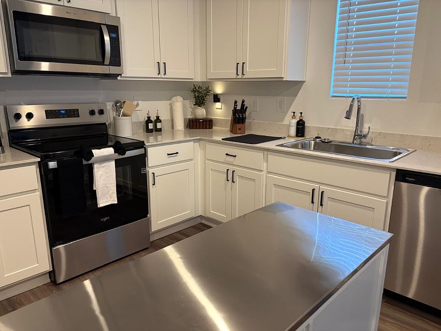 Furnished Finder property 1005567_1 photo 9