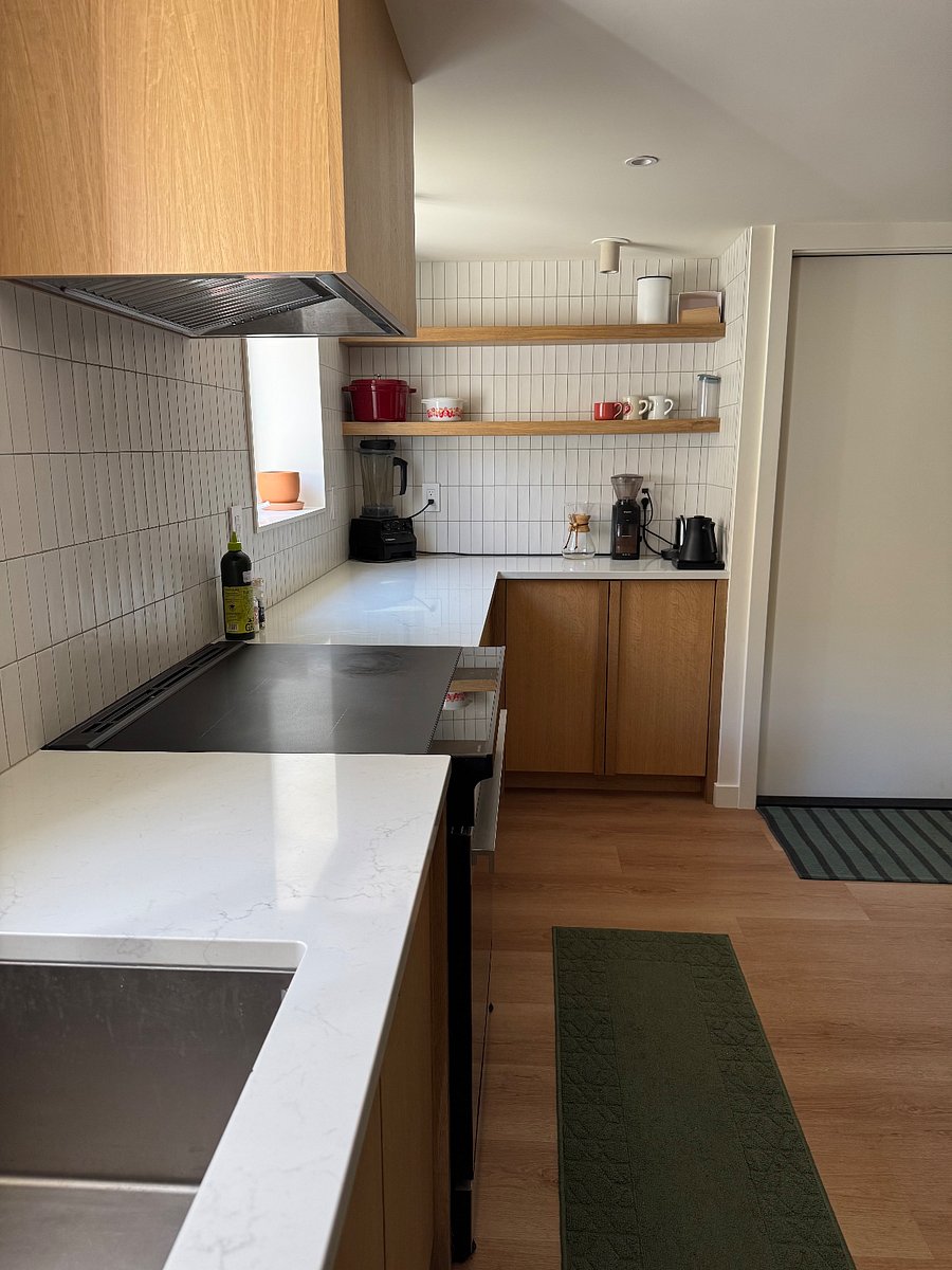 Furnished Finder property 1005623_1 photo 3