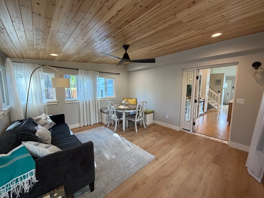 3-season finished porch