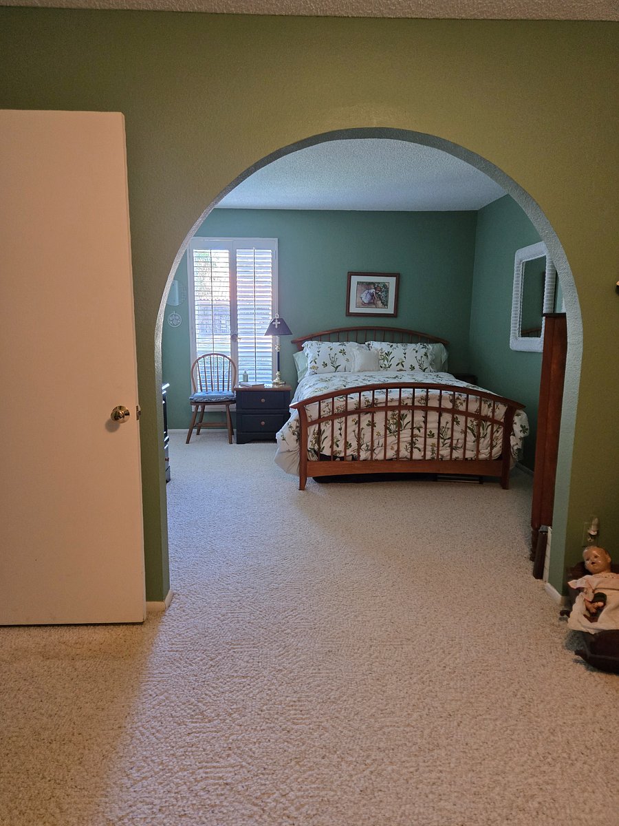 Furnished Finder property 1005675_1 photo 2