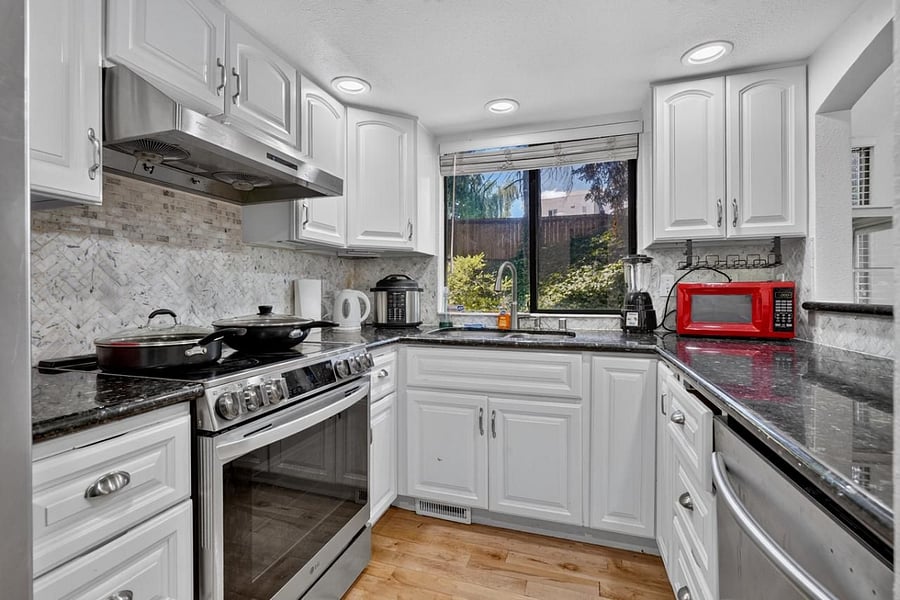 Furnished Finder property 1005696_1 photo 5