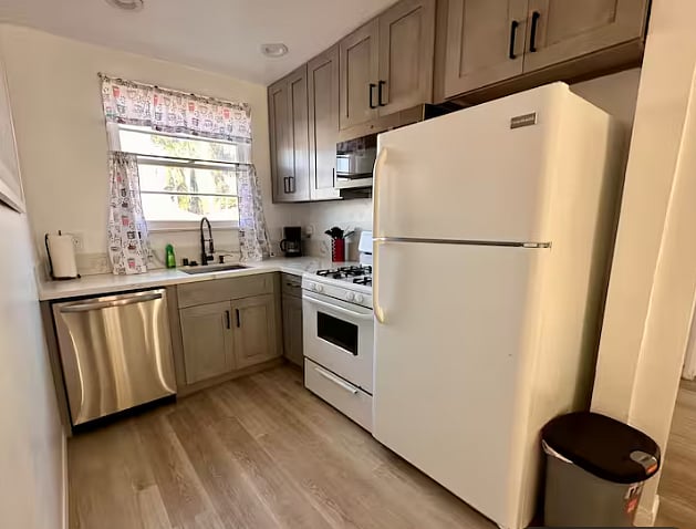 Furnished Finder property 1005713_1 photo 5
