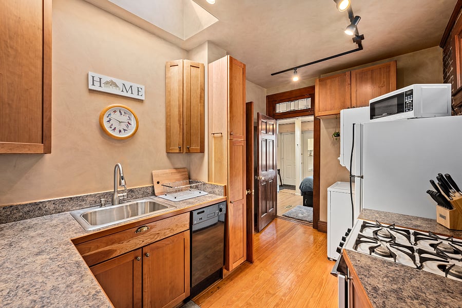Furnished Finder property 1005716_1 photo 8