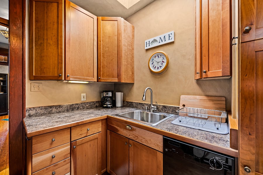 Furnished Finder property 1005716_1 photo 10