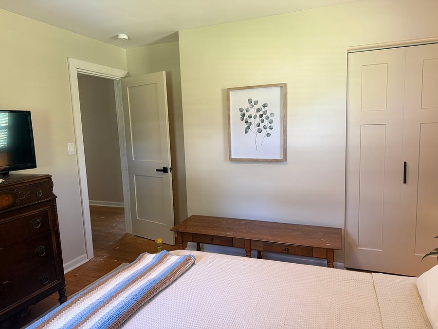 Bedroom 2 with tv