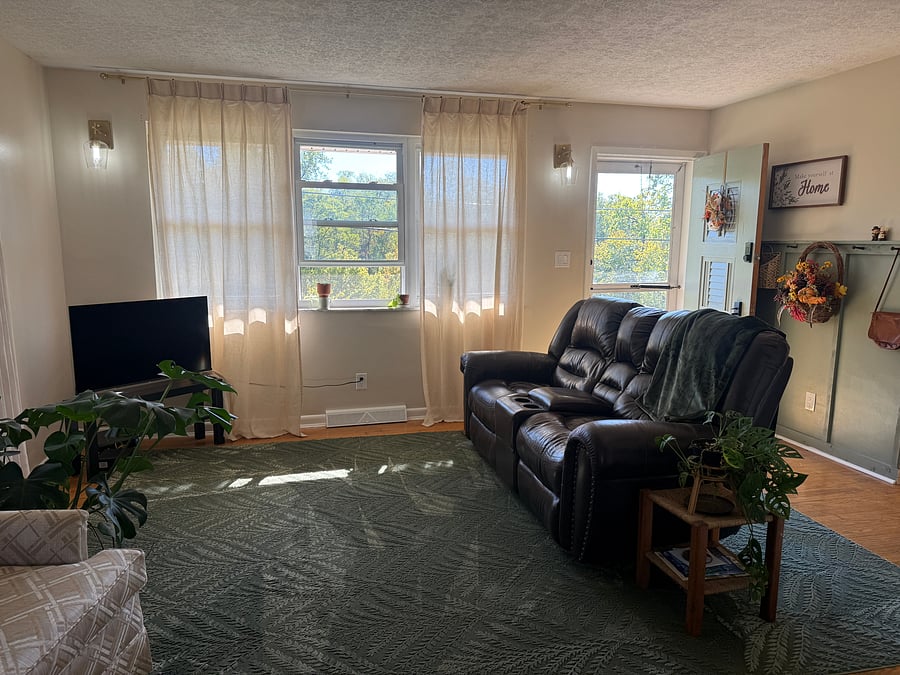 Dual electric recliners, smart tv with internet.
Home has central heat and air and also space heaters for your comfort when you just need a little warm up.