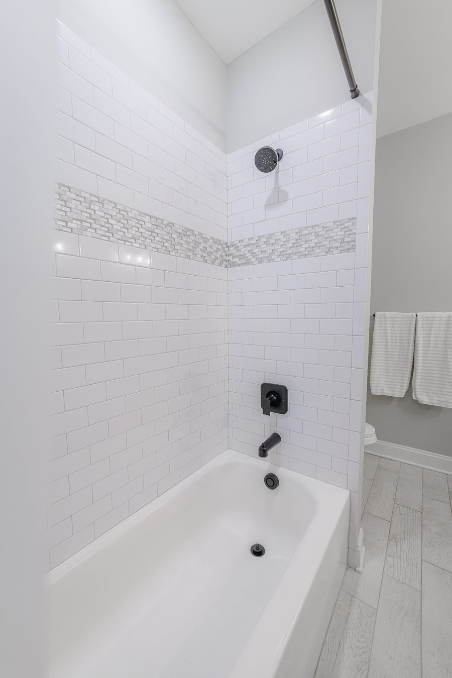 Furnished Finder property 1005727_1 photo 44