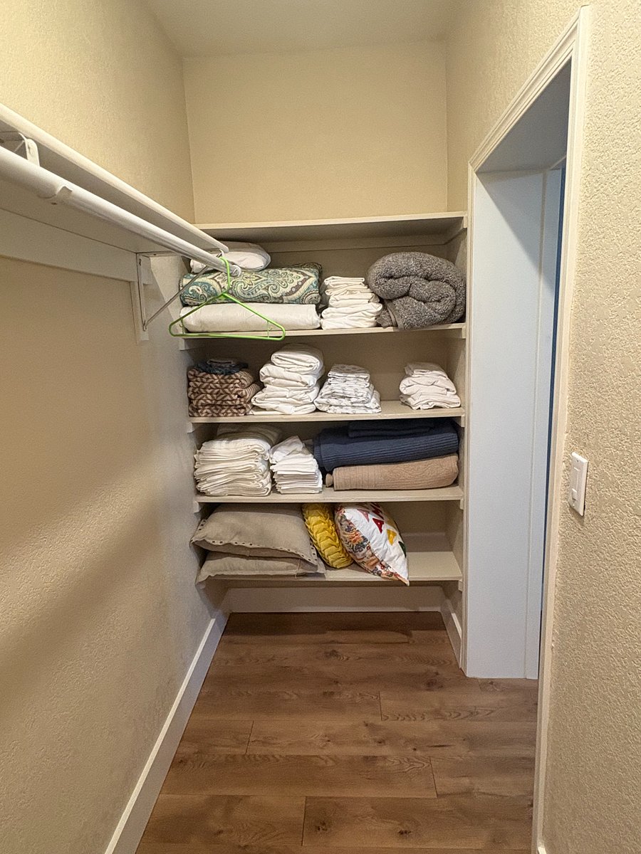 Large walk in closet in the bedroom
