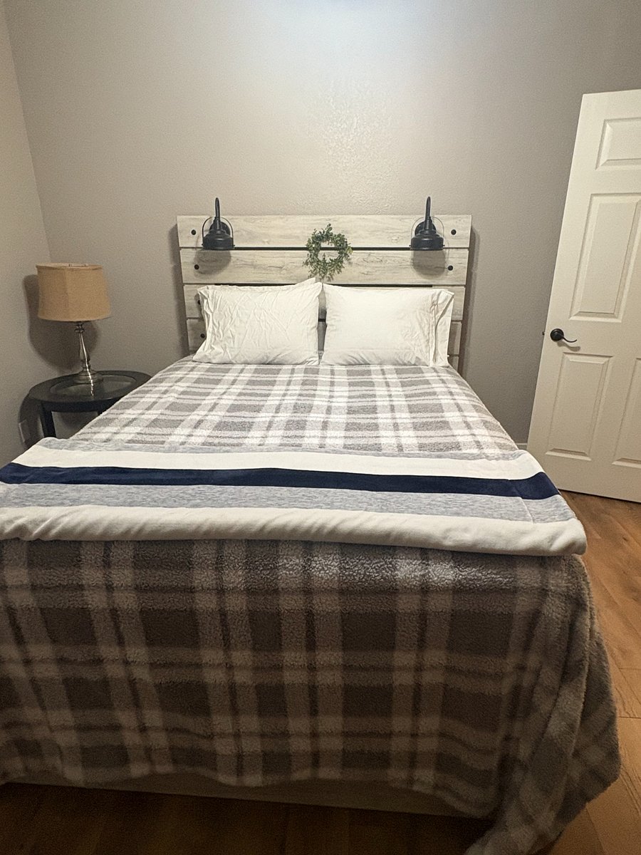Queen bed