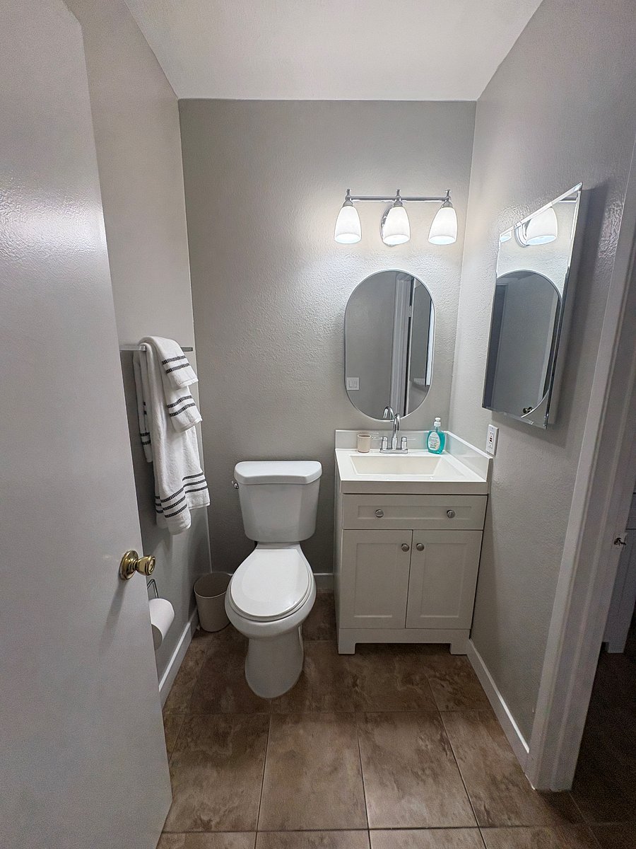 Furnished Finder property 1005768_1 photo 11