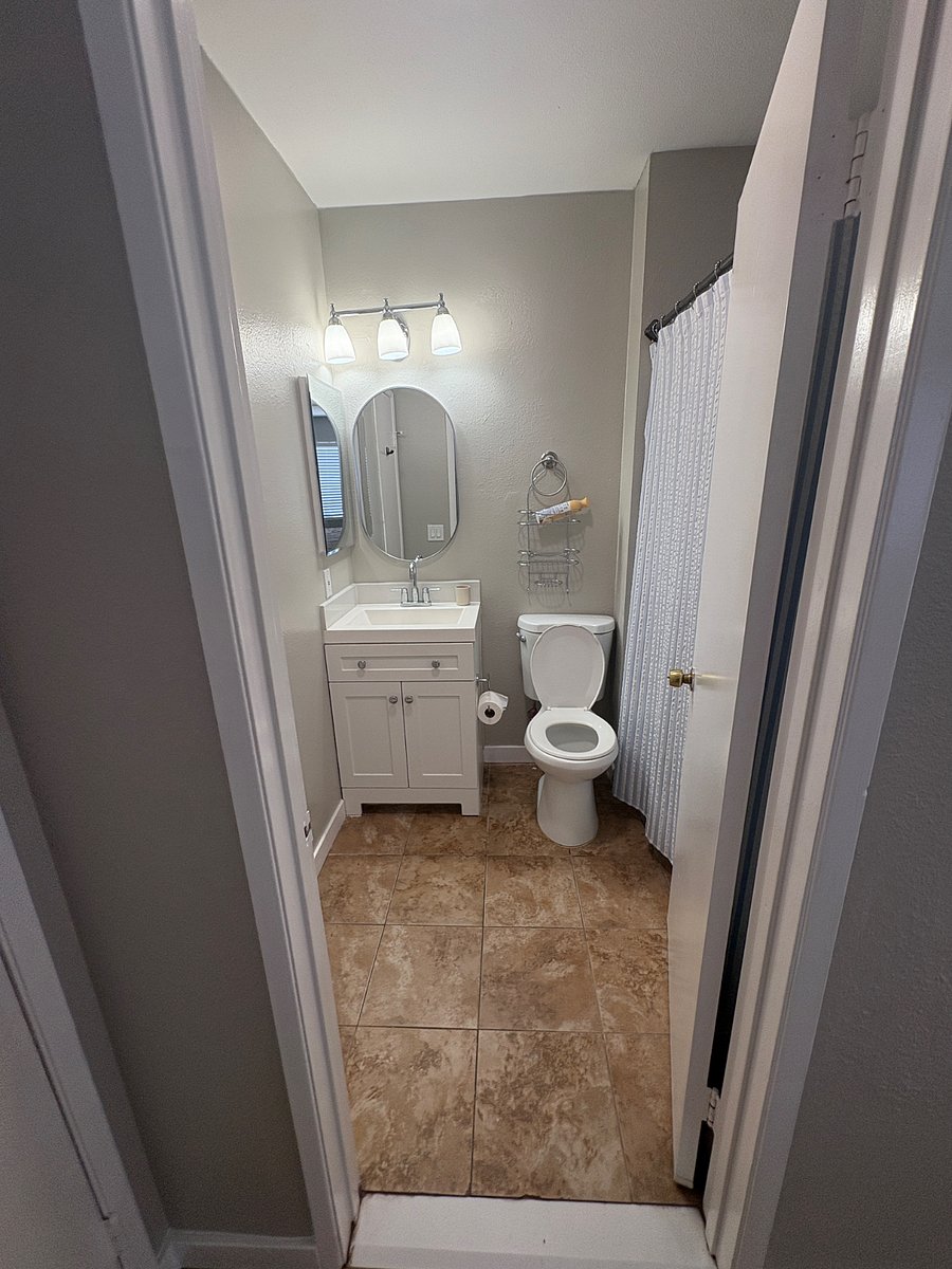 Furnished Finder property 1005768_1 photo 12
