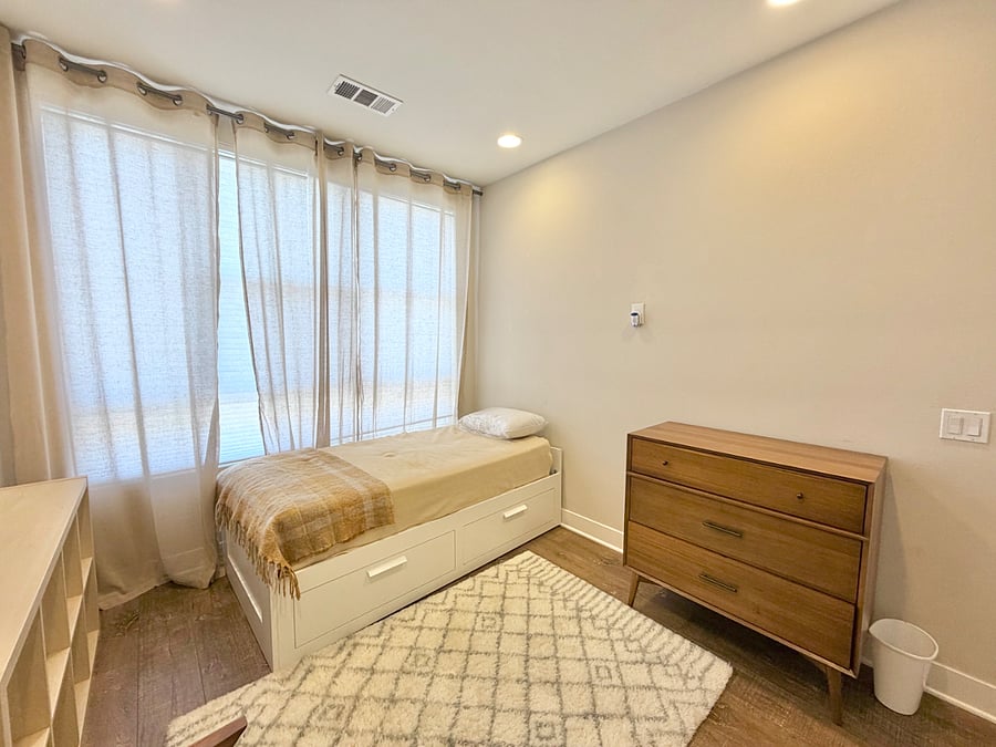 Furnished Finder property 1005772_1 photo 31